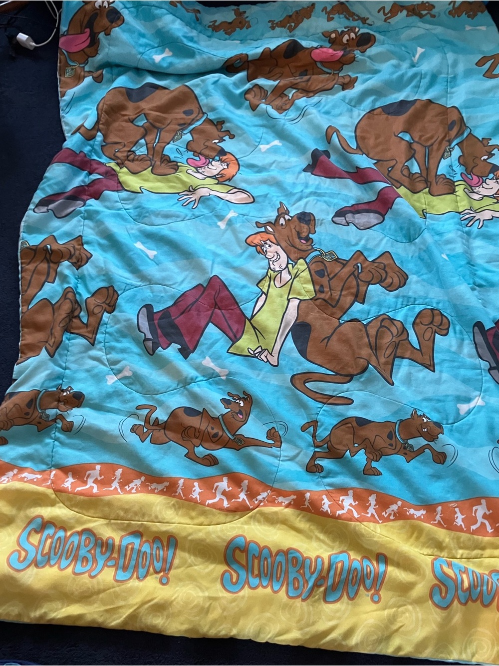 Scooby-Doo! Cartoon Character Throw Blanket - Aqua & Yellow